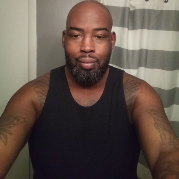 Meet your Posher, Gary - Picture 1 of 4